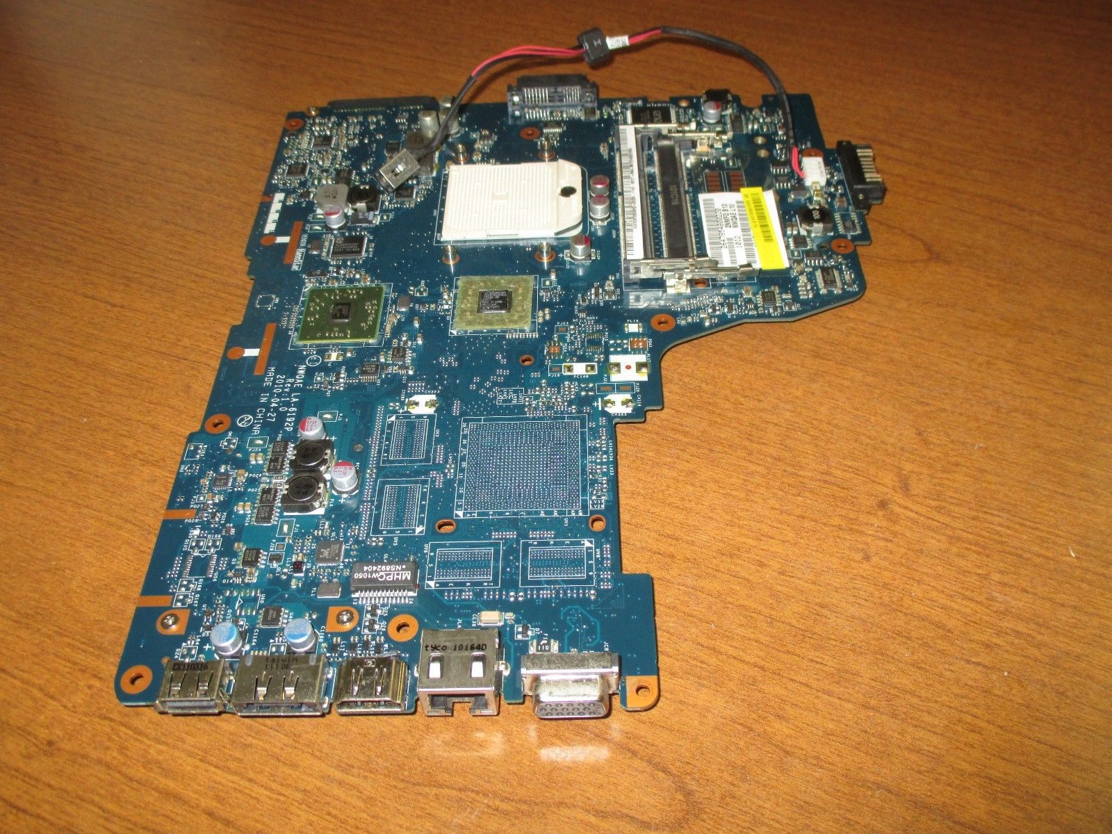 Toshiba Satellite A660D A665D Series AMD Motherboard K000108480
